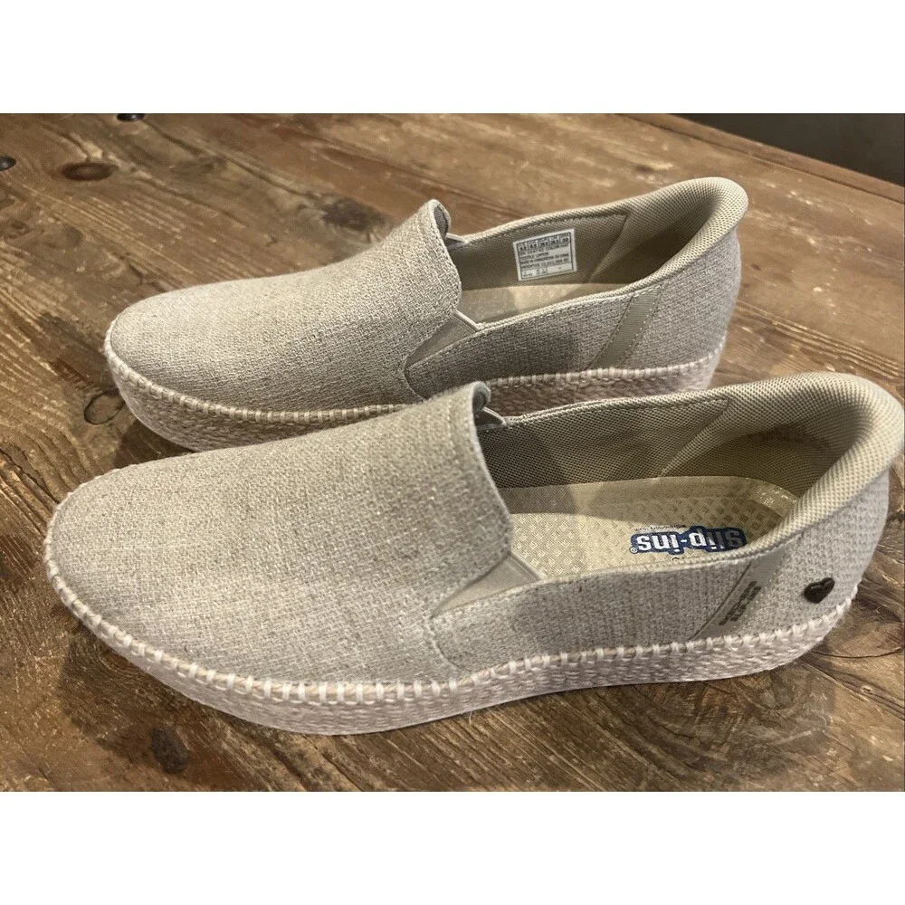 Skechers Martha Stewart BOBS Sesame By the Bay Natural Tan Slip Ons, 9.5